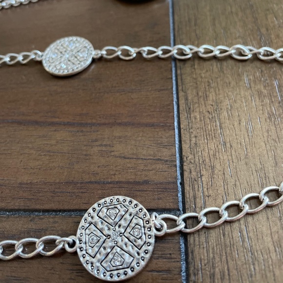 Premier Design Stunning Layer Necklace - Picture 5 of 9